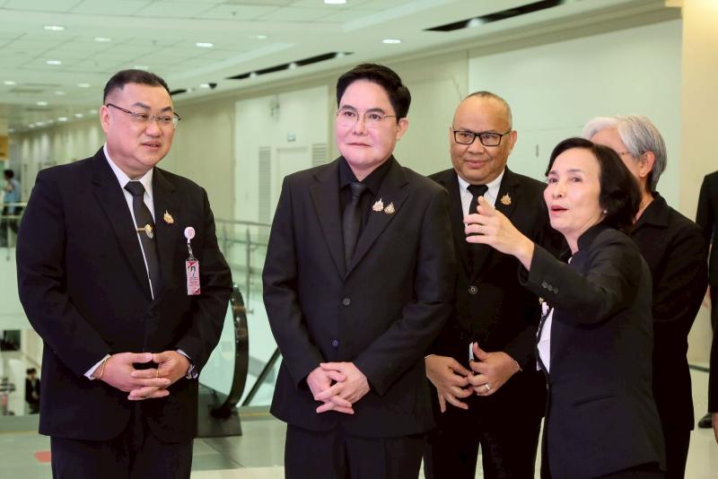 รมว.พม. เป็นประธาน�