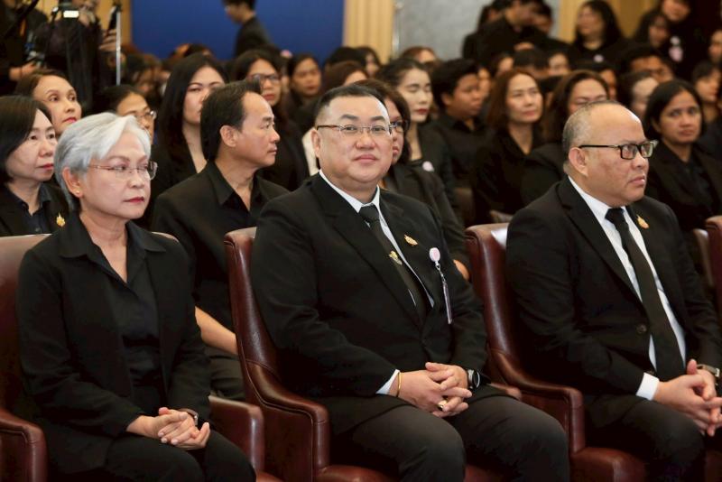 รมว.พม. เป็นประธาน�