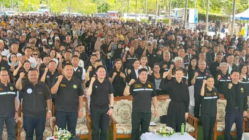 "อัครา" นำทีม เด