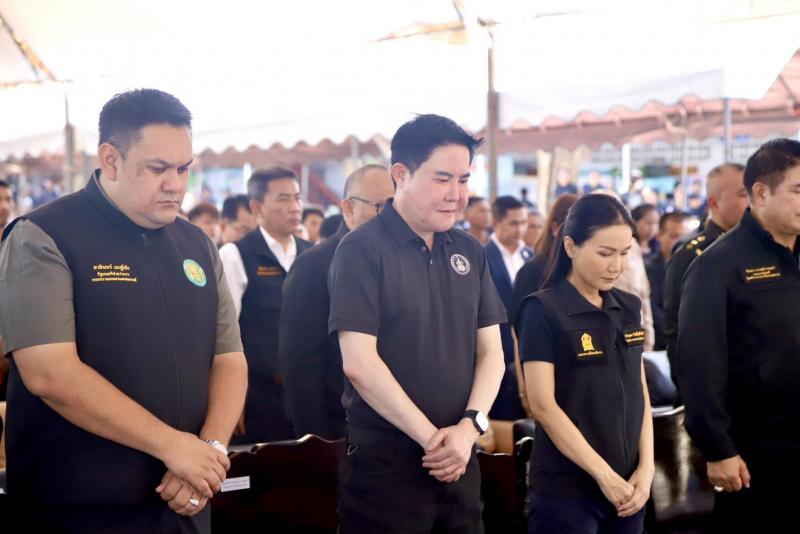 รมว.พม. ร่วมกับ ร้อ�