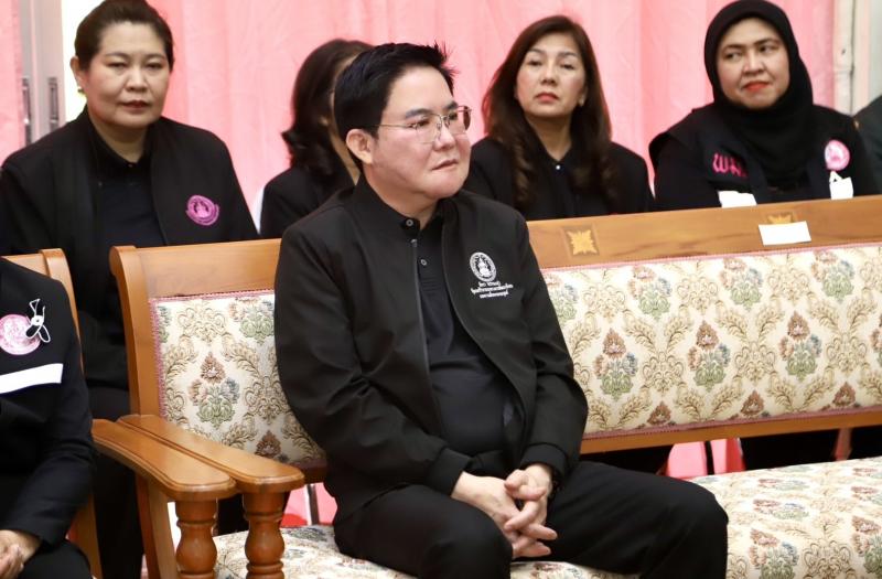 รมว.พม. นำคณะผู้บร�