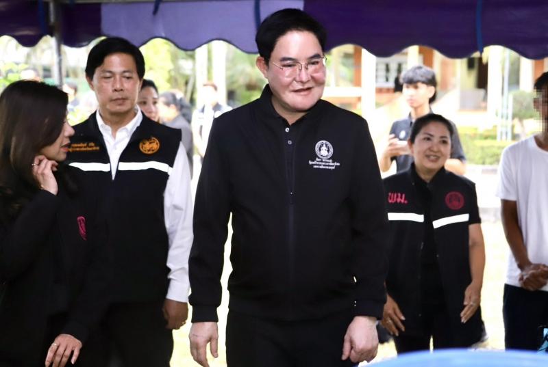 รมว.พม. นำคณะผู้บร�