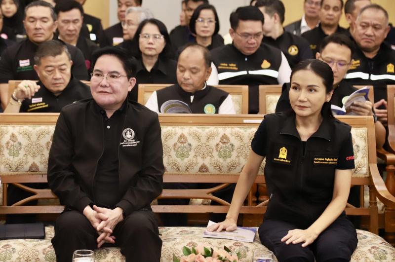 รมว.พม. ร่วมกับ ร้อ�
