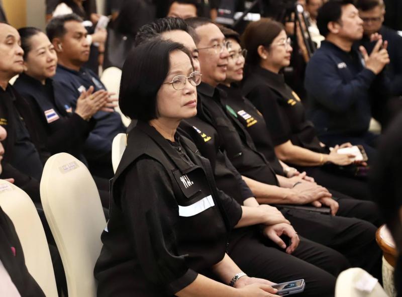 รมว.พม. ร่วมกับ ร้อ�