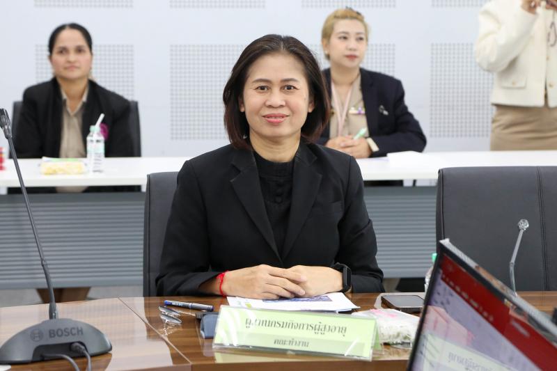 นางอัจฉริยา ทวีสุ�