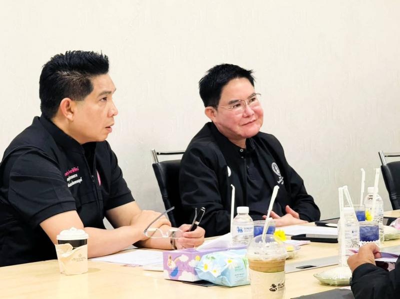 รมว.พม. ลงพื้นที่จ�