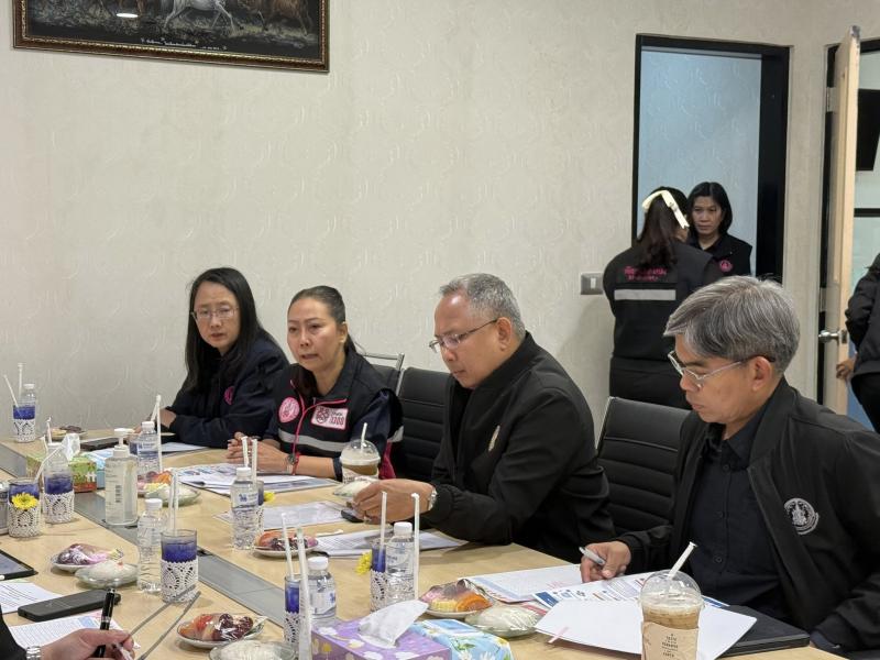 รมว.พม. ลงพื้นที่จ�