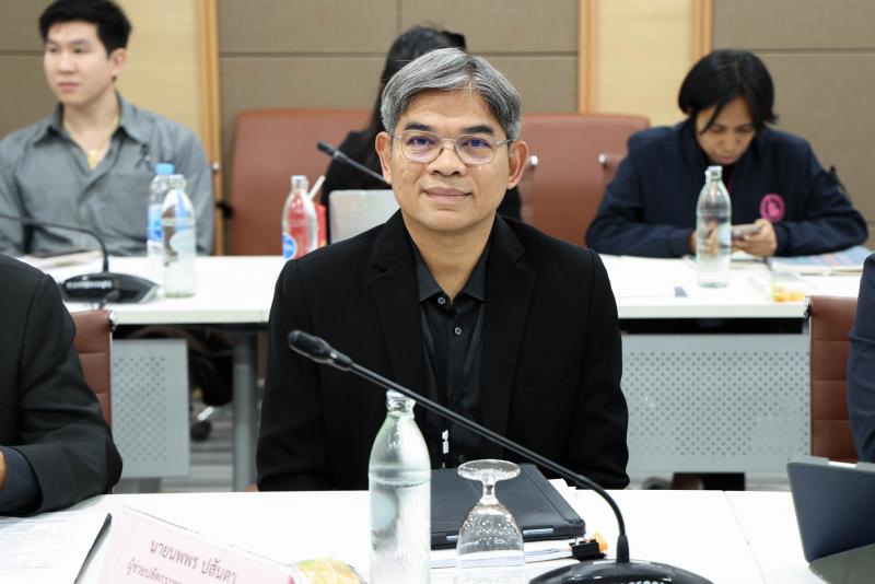 ปลัด พม. เป็นประธา�