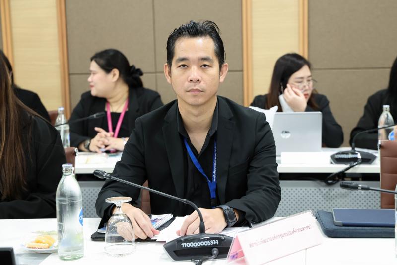 ปลัด พม. เป็นประธา�