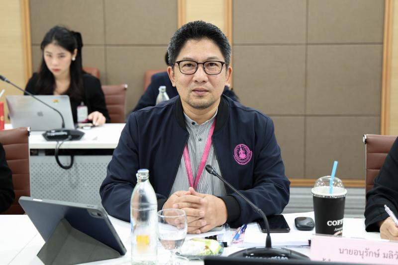 ปลัด พม. เป็นประธา�