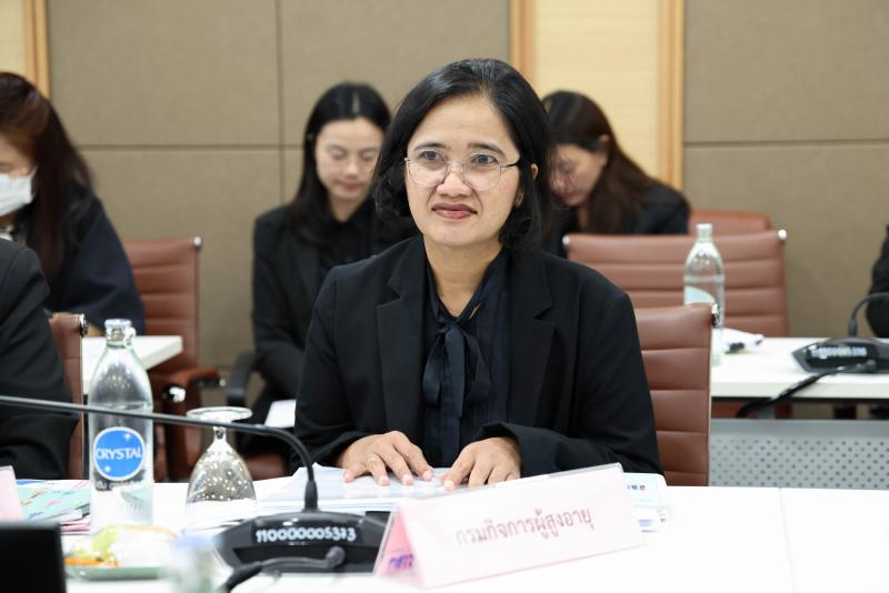 ปลัด พม. เป็นประธา�