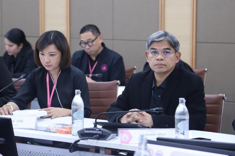 นางเตือนใจ คงสมบั�