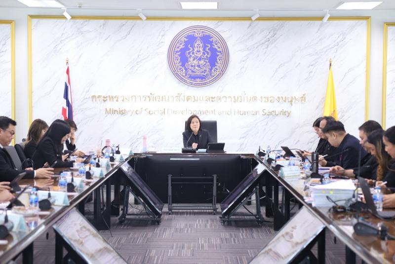 นางสาวสุนีย์ ศรีส�