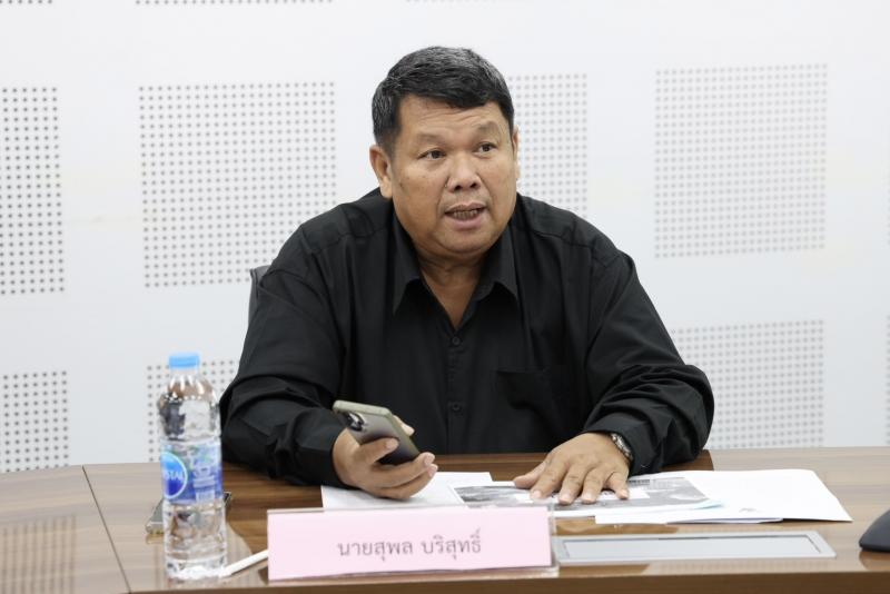 นางเตือนใจ คงสมบั�