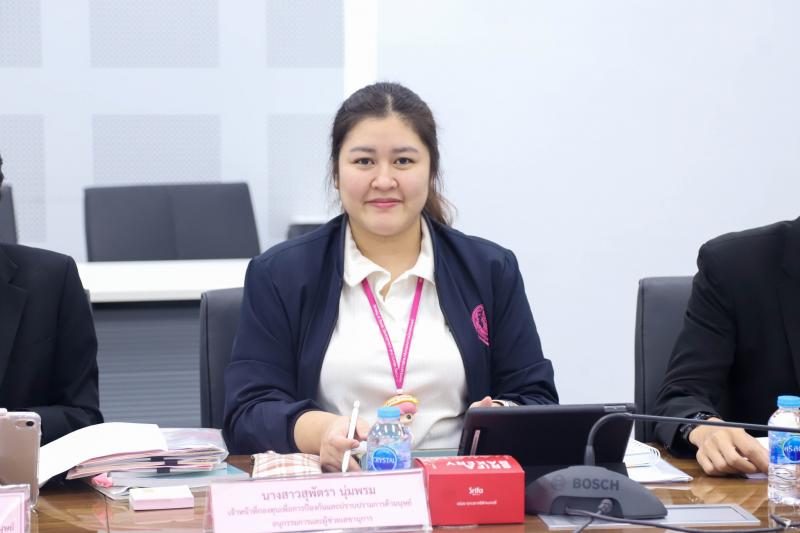 นางสาวสุนีย์ ศรีส�