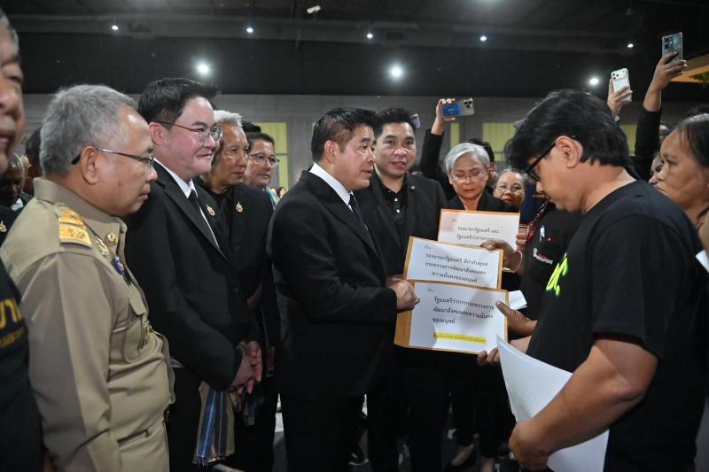 รมว.พม. กล่าวต้อนร�