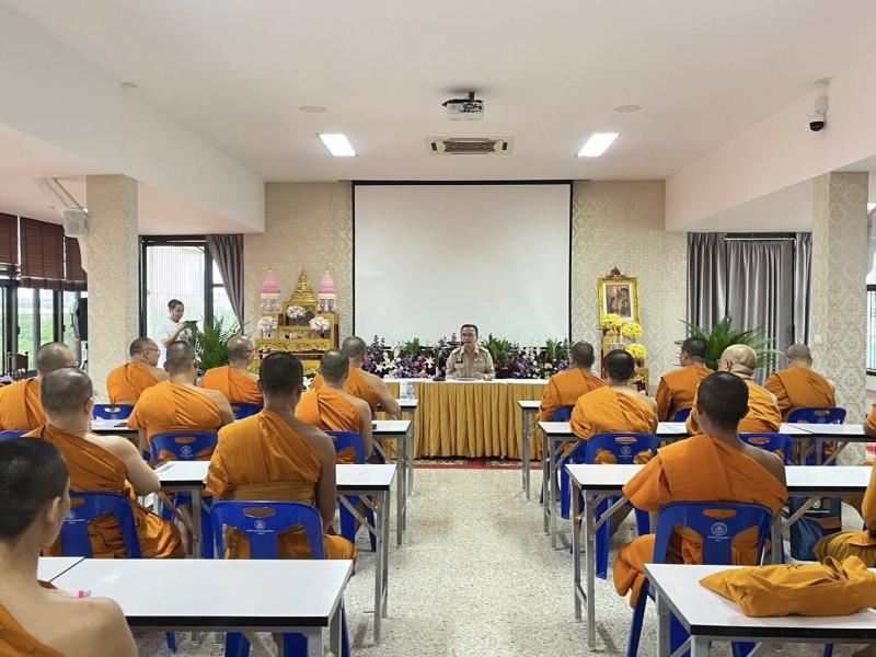 นายอุเทน ชนะกุล ผู