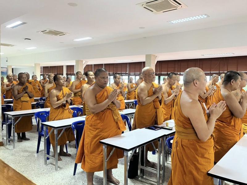 นายอุเทน ชนะกุล ผู