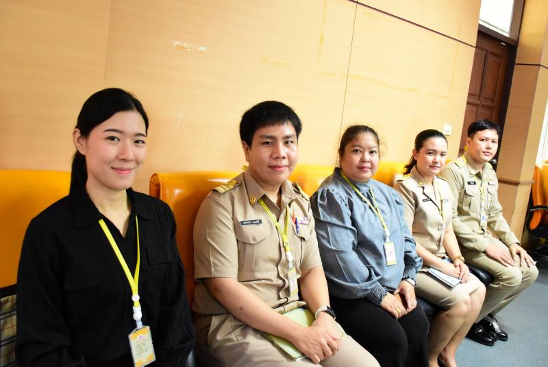 นางสาวสุนีย์ ศรีส�