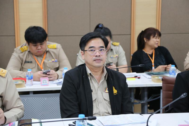 ปลัด พม. เป็นประธา�
