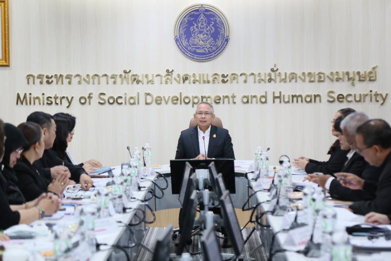 นายกันตพงศ์ รังษี�