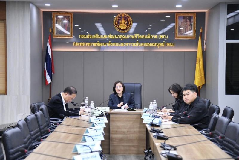 นางสาวสุนีย์ ศรีส�