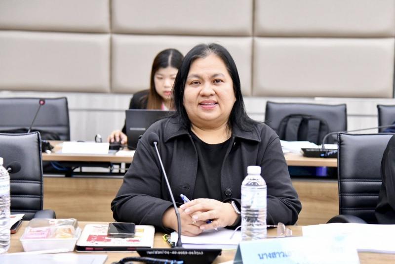 นางสาวสุนีย์ ศรีส�