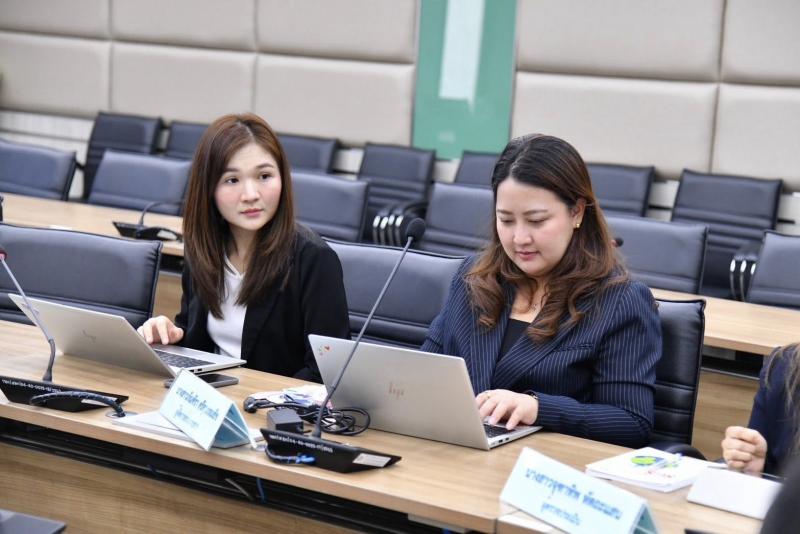 นางสาวสุนีย์ ศรีส�