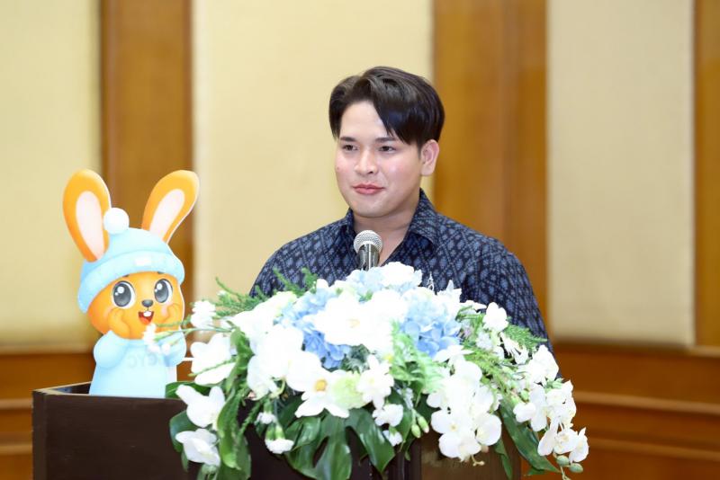 นางเตือนใจ คงสมบั�