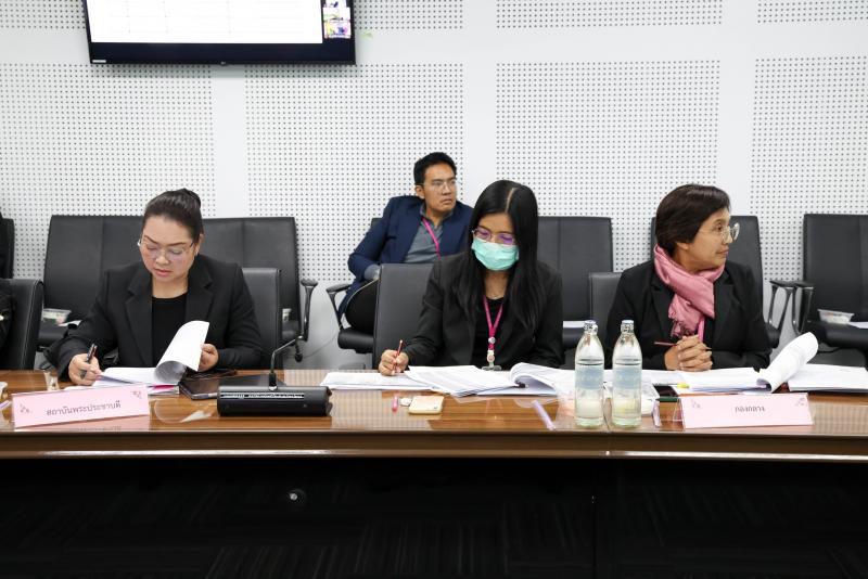 นางเตือนใจ คงสมบั�