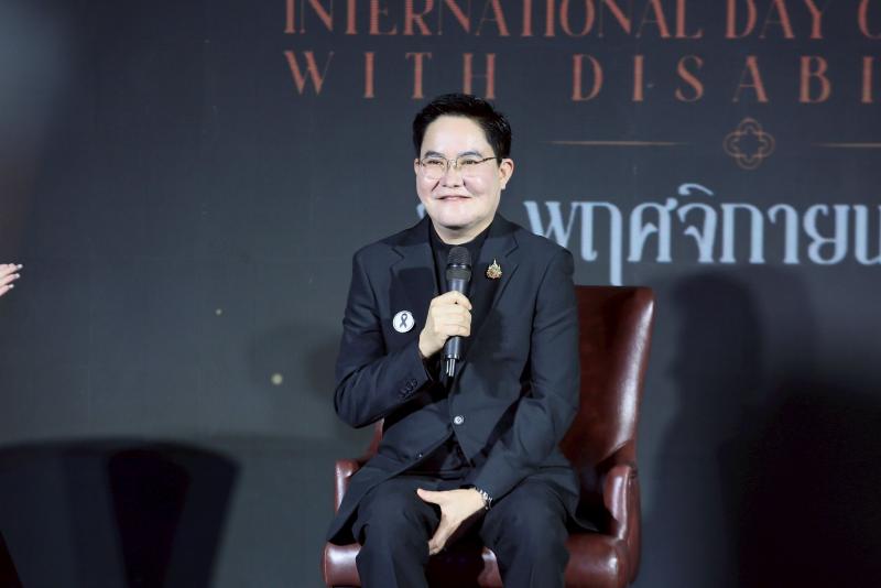 รมว.พม. เป็นประธาน�