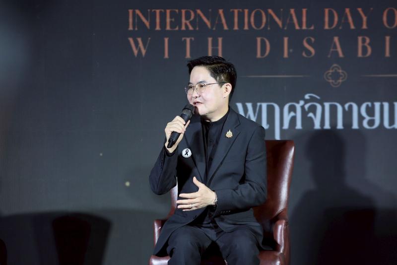 รมว.พม. เป็นประธาน�