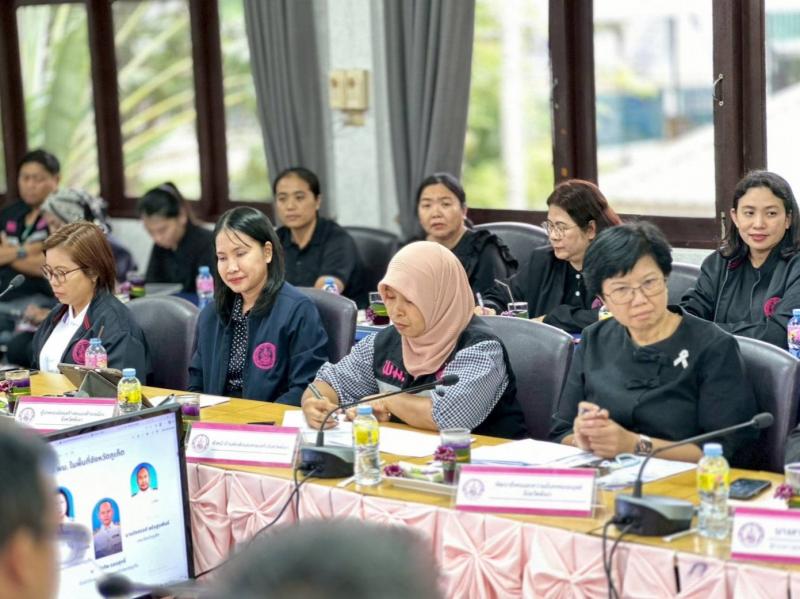 ปลัด พม. ลงพื้นที่�