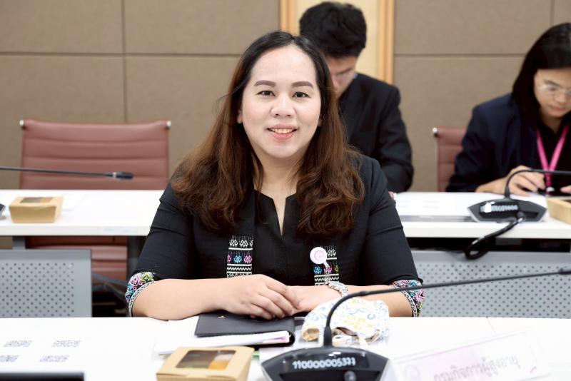 นางศิริลักษณ์ มีม�