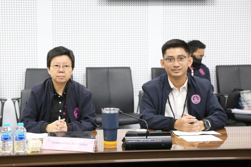 นางเตือนใจ คงสมบั�