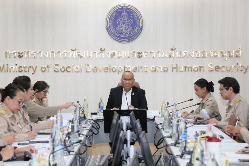 นายกิตติ อินทรกุล 