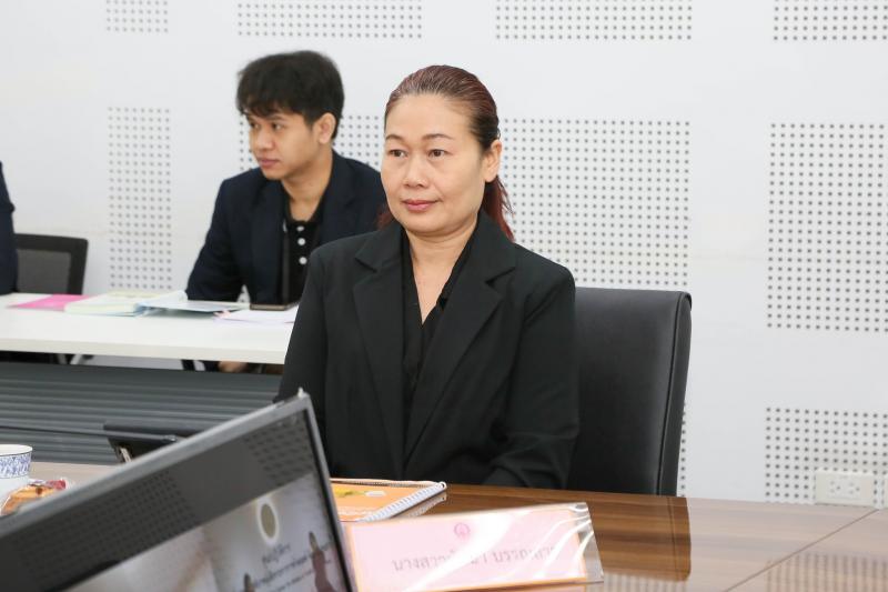 นางสาวสุนีย์ ศรีส�