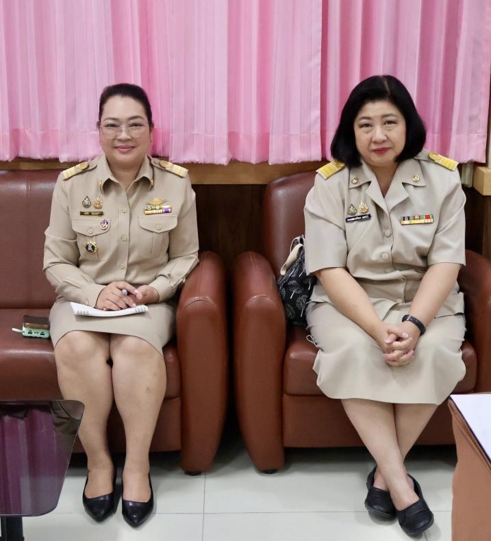 นางสาวนภาพร  เมฆาผ