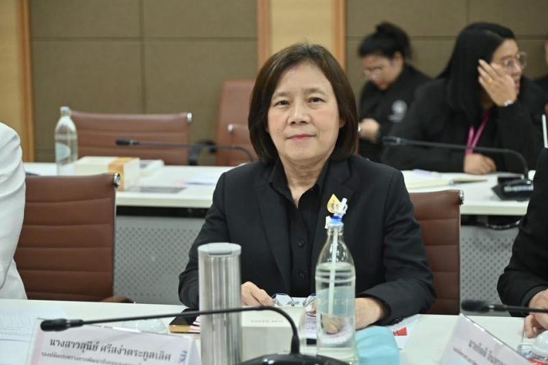 รมว.พม. เป็นประธาน�