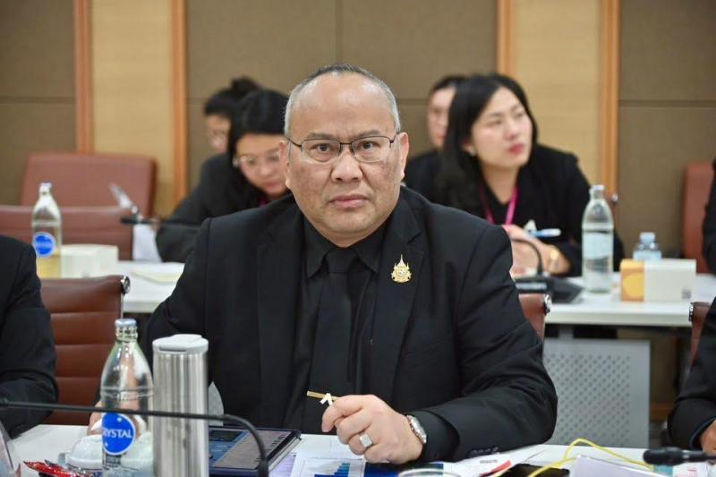 รมว.พม. เป็นประธาน�