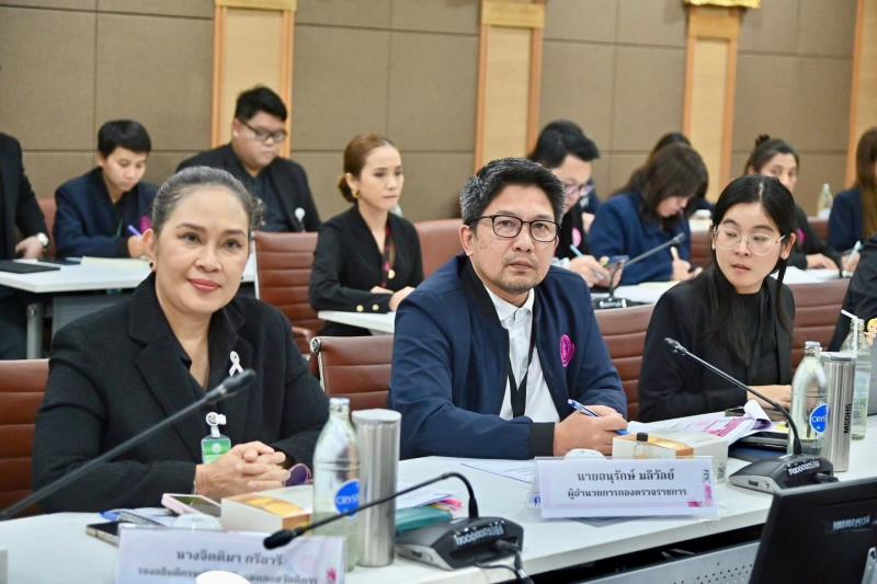 รมว.พม. เป็นประธาน�