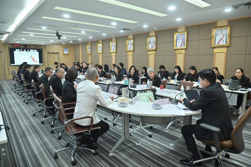 รมว.พม. เป็นประธาน�