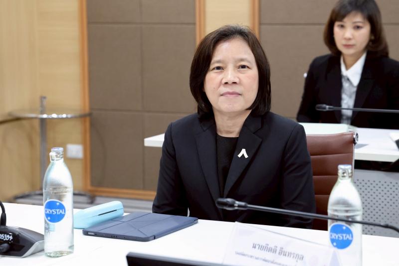 ปลัด พม. เป็นประธา�