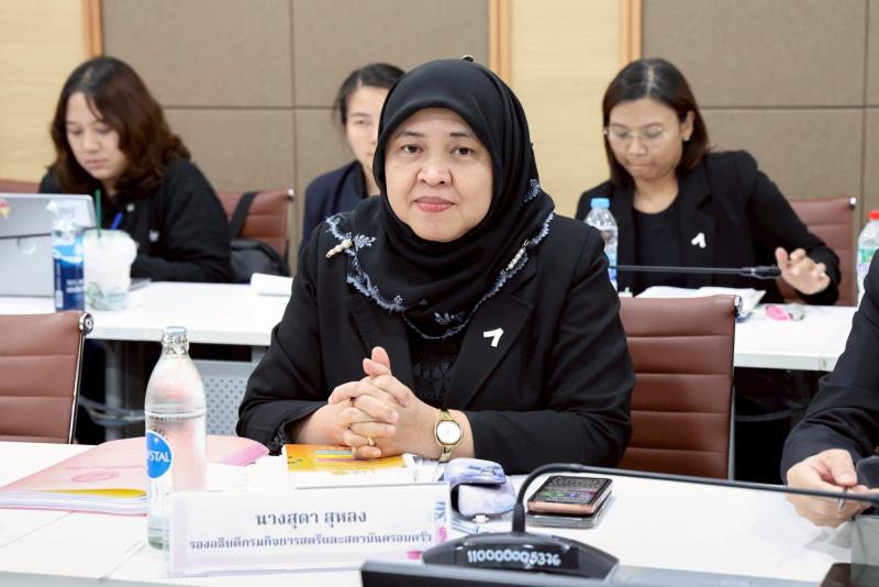 ปลัด พม. เป็นประธา�