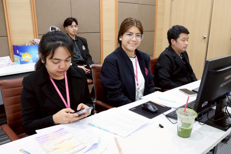 ปลัด พม. เป็นประธา�