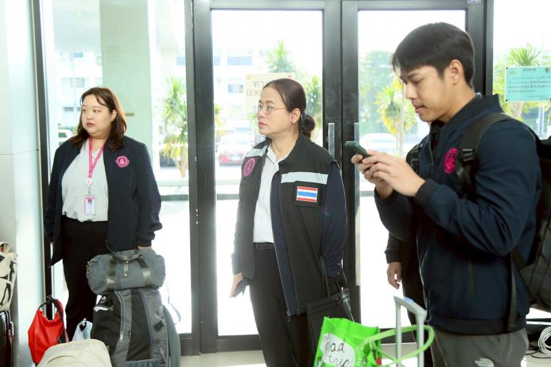 นางเตือนใจ คงสมบั�