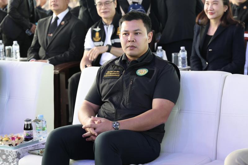 รมว.พม. ลงพื้นที่จ�