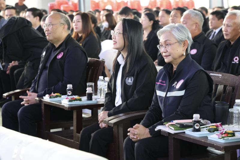 รมว.พม. ลงพื้นที่จ�