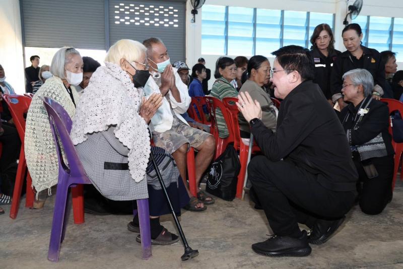 "อัครา" ชู "พม.�