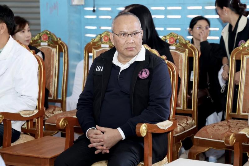 รมว.พม. ลงพื้นที่จ�